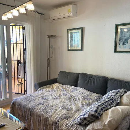 Apartman Family Friendly Patio And Poolview Torremolinos