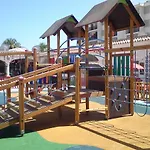 Family Friendly Patio And Poolview Appartement